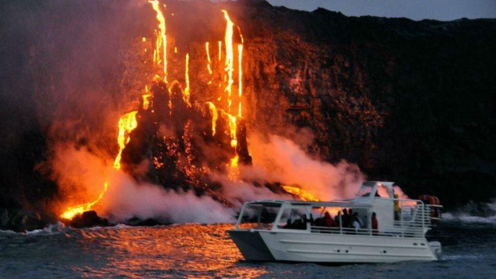 Is it safe to visit hawaii? Lava From Hawaii S Kilauea Volcano Oozes Into Ocean Photos