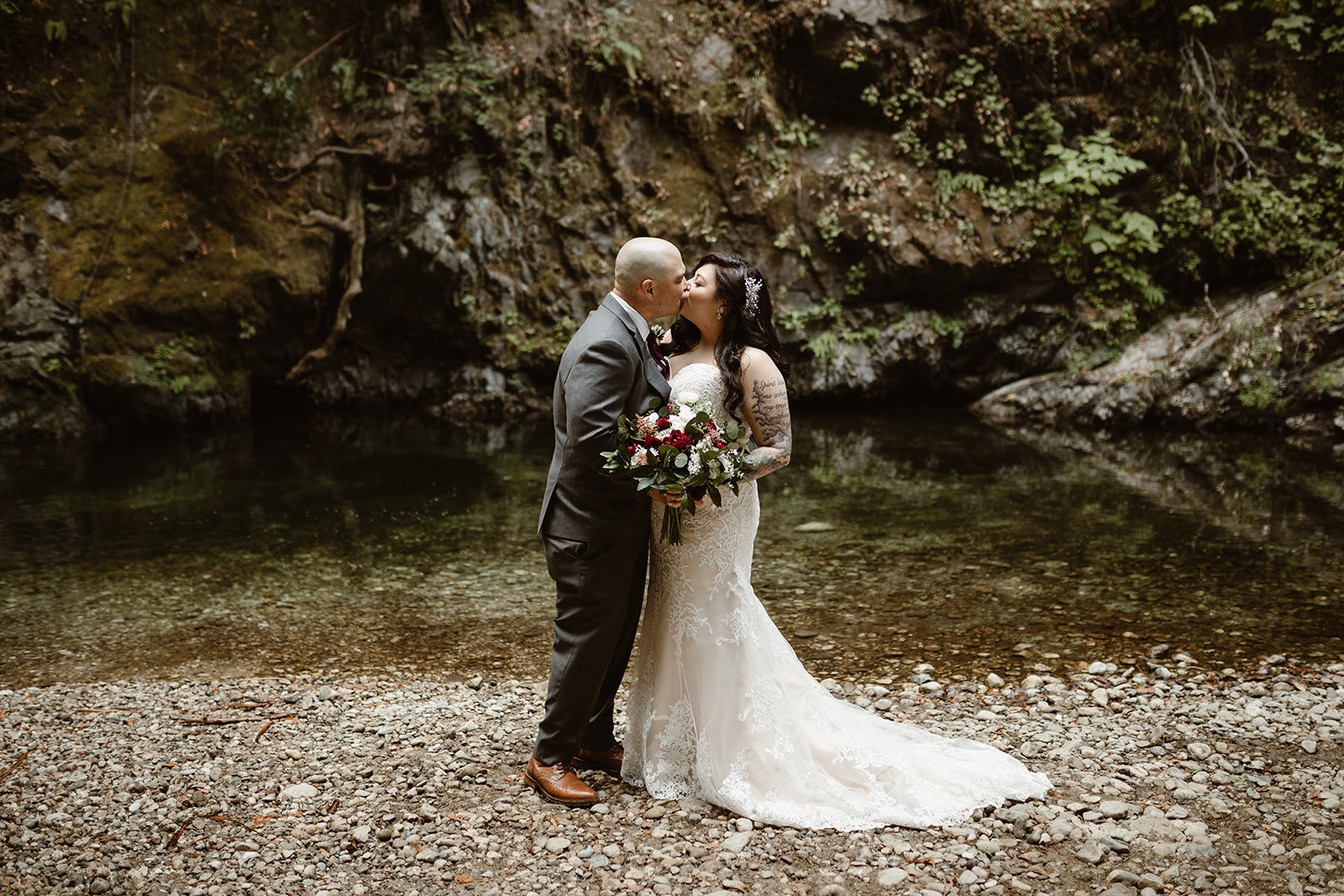 We have reviewed thousands of wedding elopement packages offered by a wide range of vendors in many different destinations and discovered that prices can vary greatly by location, season, supplier, day of the week plus due to inclusions/exclusions and many other factors. 10 Best Places To Elope In Hawaii In 2021 Hawaii Elopement Photographer California Elopement Photographer Sarah Linda Photography