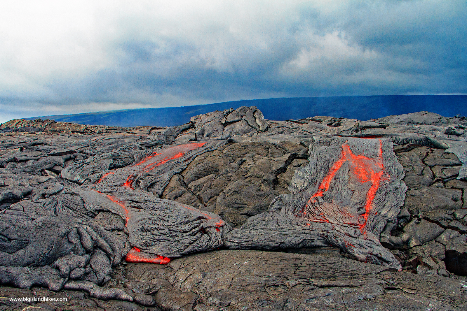 Photo If you're interested in building your own volcano, then look no further. Hawai I Volcanoes National Park Big Island Hikes