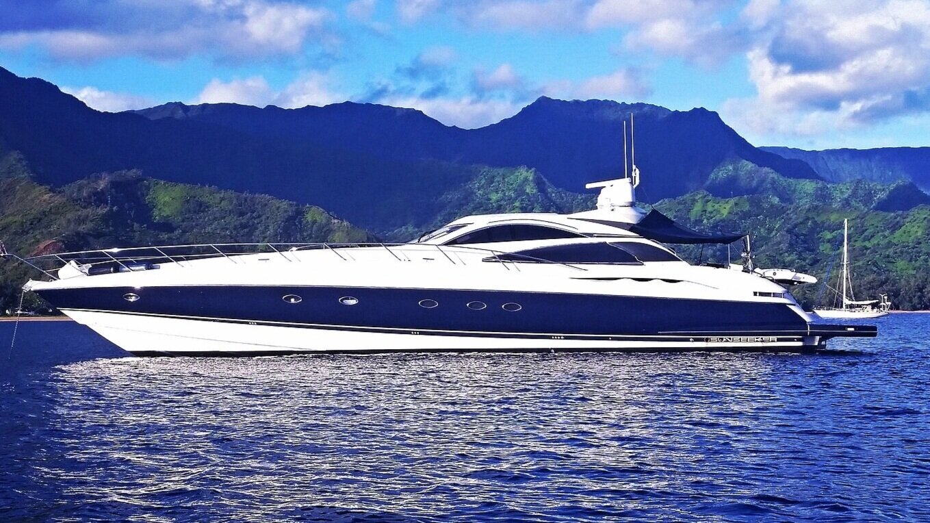 JPG If you’re getting ready to buy a boat, you’ll most likely head to boat shows and compare prices and models. Yacht Charters Hawaii