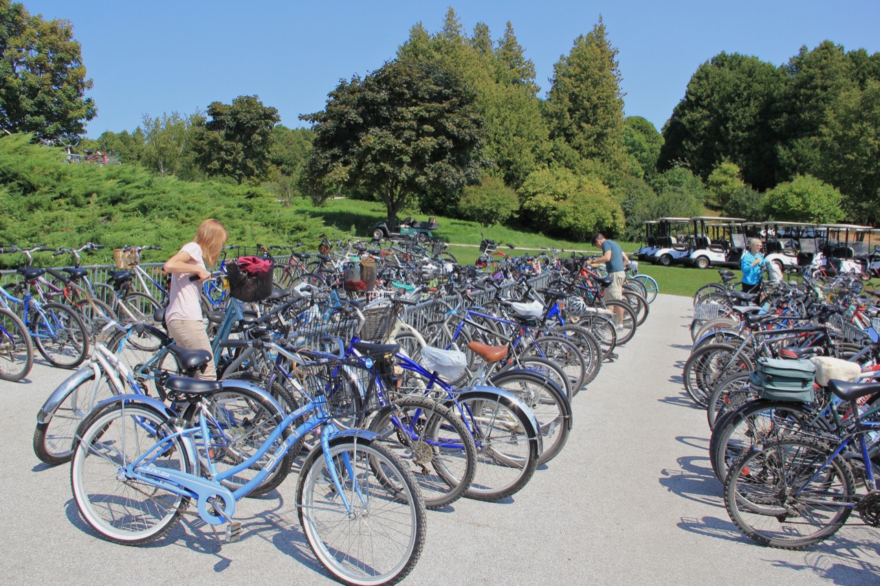 Just offshore from developed socal lie the channel islands, five of which are protected a. Bike Walk Lincoln Park Perfect Bike Walk Vacation Found On Mackinac Island