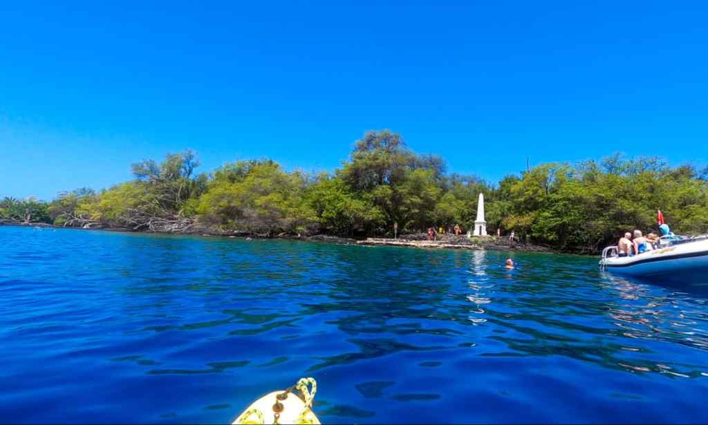 46+ Snorkel Tours Captain Cook Monument